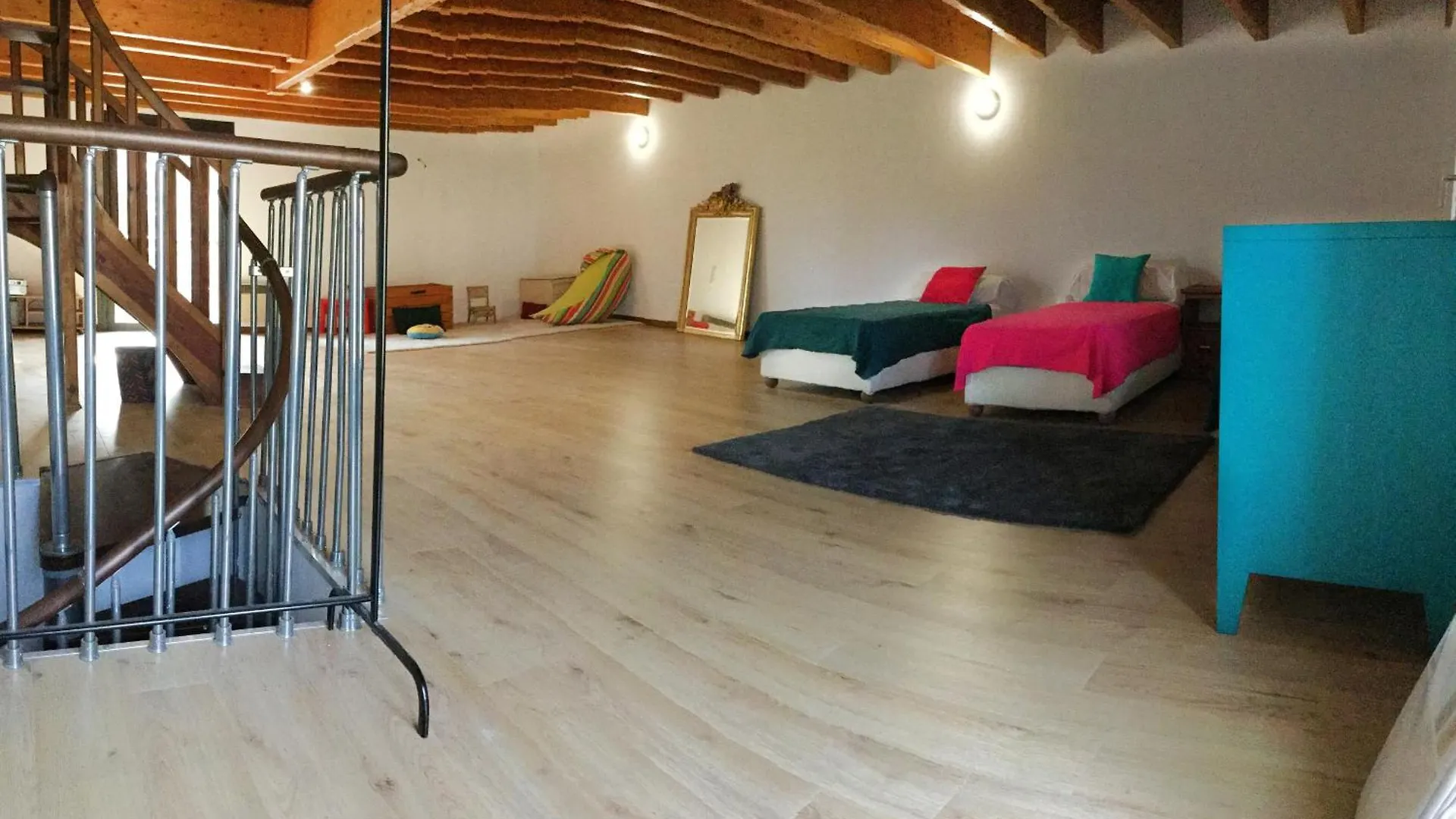 Beautiful Provencal Mas With Pool In The Center Of The Village Of Maussane Les Alpilles - Sleeps 14 0*, モサーヌ・レ・ザルピイユ フランス