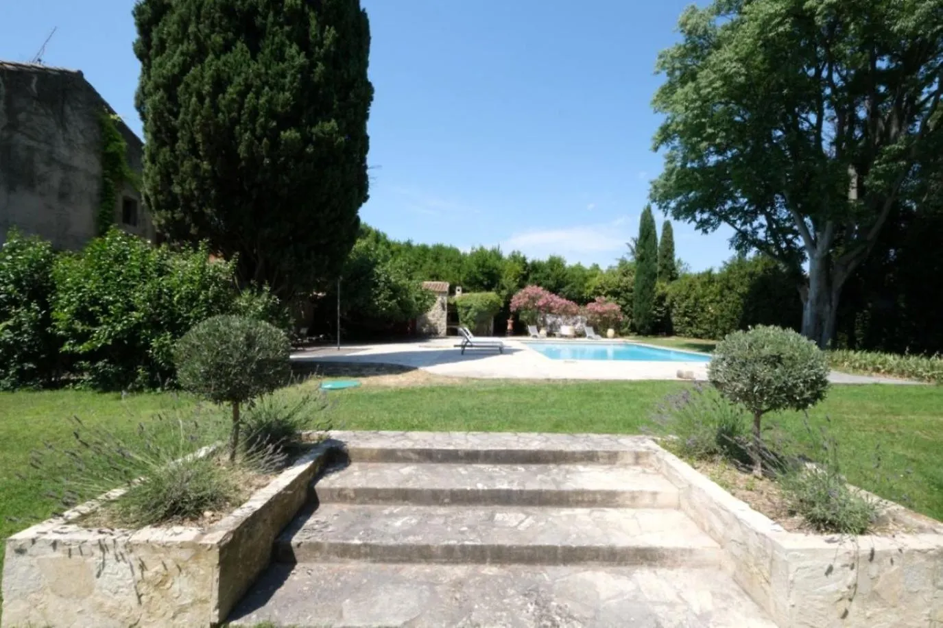 Beautiful Provencal Mas With Pool In The Center Of The Village Of Maussane Les Alpilles - Sleeps 14 ヴィラ モサーヌ・レ・ザルピイユ