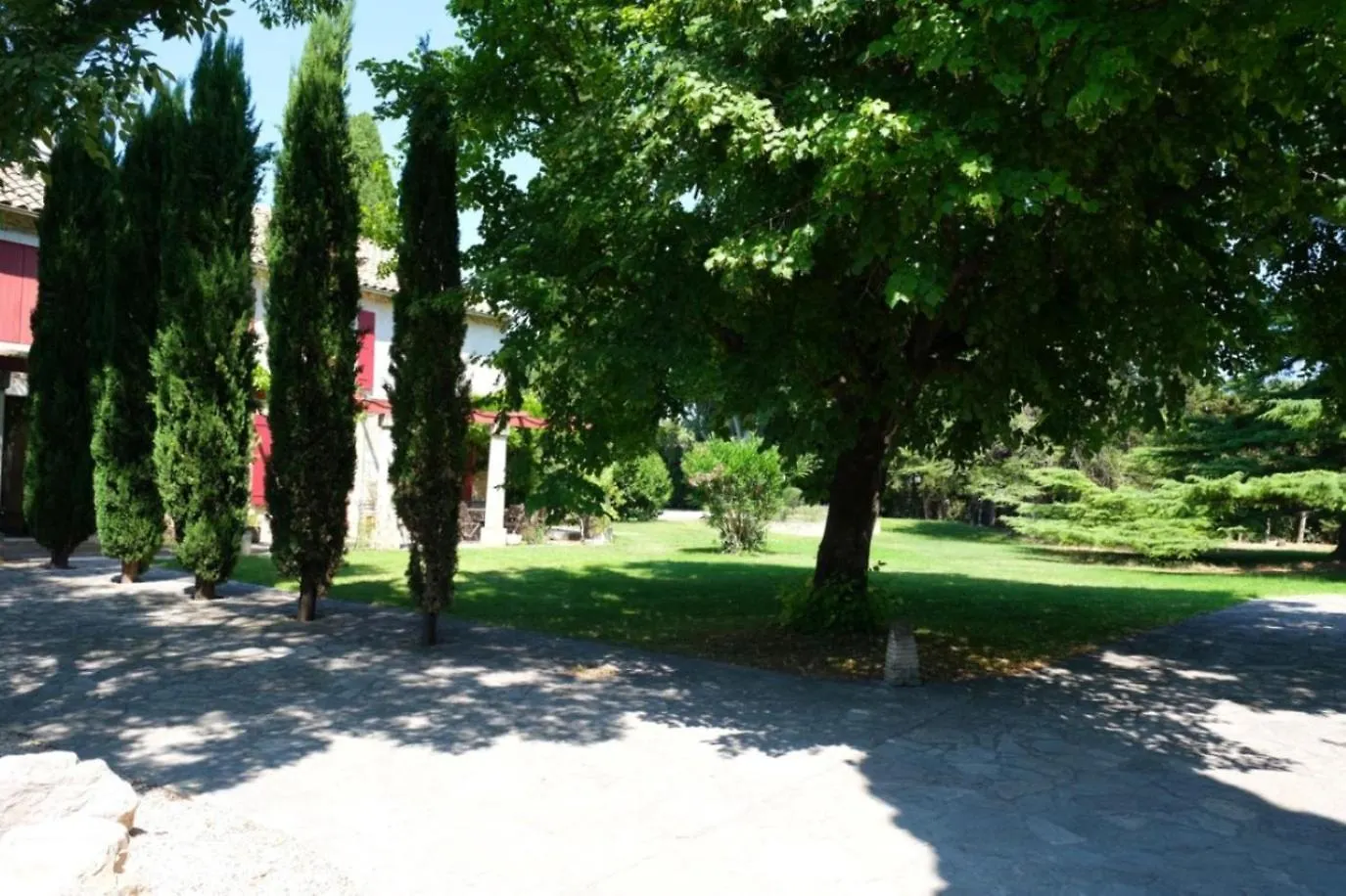 Beautiful Provencal Mas With Pool In The Center Of The Village Of Maussane Les Alpilles - Sleeps 14 モサーヌ・レ・ザルピイユ
